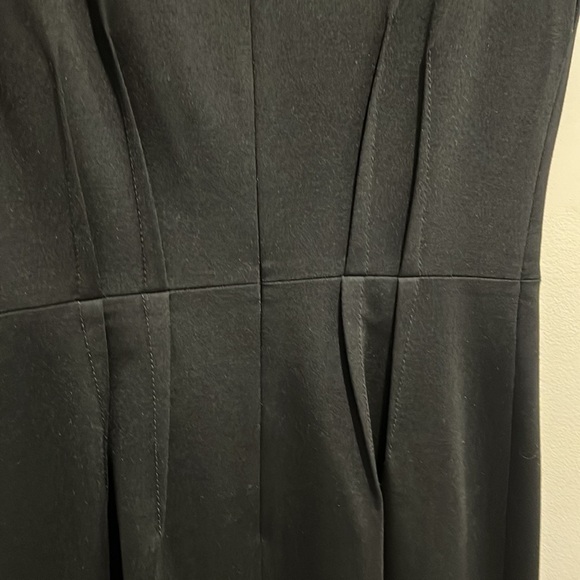 LOFT Black shift dress with front and back darts.  Size 6 T - Picture 10 of 11
